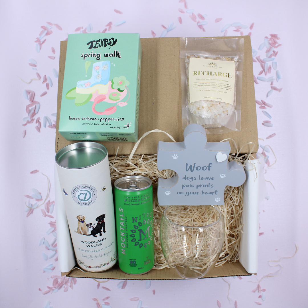 The Dog Owners Pamper Treat & Reed Diffuser Fragrance Gift Box