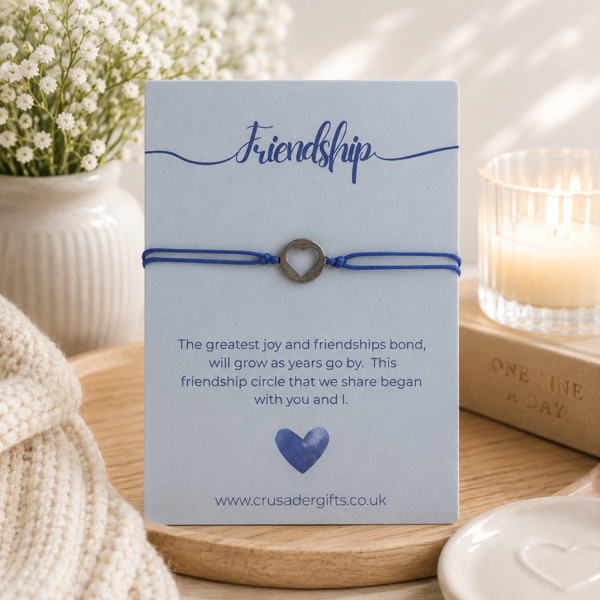 Friend Cosy & Home Fragrance Treat Gift Box - Bracelet